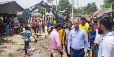 আখাউড়ায় অবৈধ স্থাপনা উচ্ছেদ