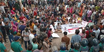সাম্য হত্যার বিচারের দাবিতে শাহবাগ থানা ঘেরাও
