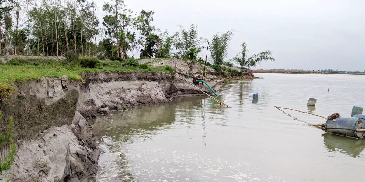 শুকনো মৌসুমেও ভাঙছে তিস্তা