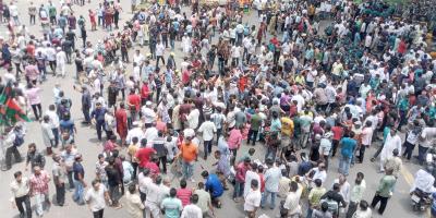 রাজধানীর ৩ স্থানে ইশরাকের সমর্থকদের অবস্থান