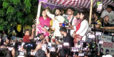 রাস্তা ছাড়বেন না, আরও বিস্তৃত করতে হবে: ইশরাক
