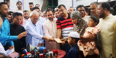 যাদের রক্তের ওপর অন্তর্বর্তী সরকার তাদের সন্তানরা এতিমখানায় কেন: রিজভী