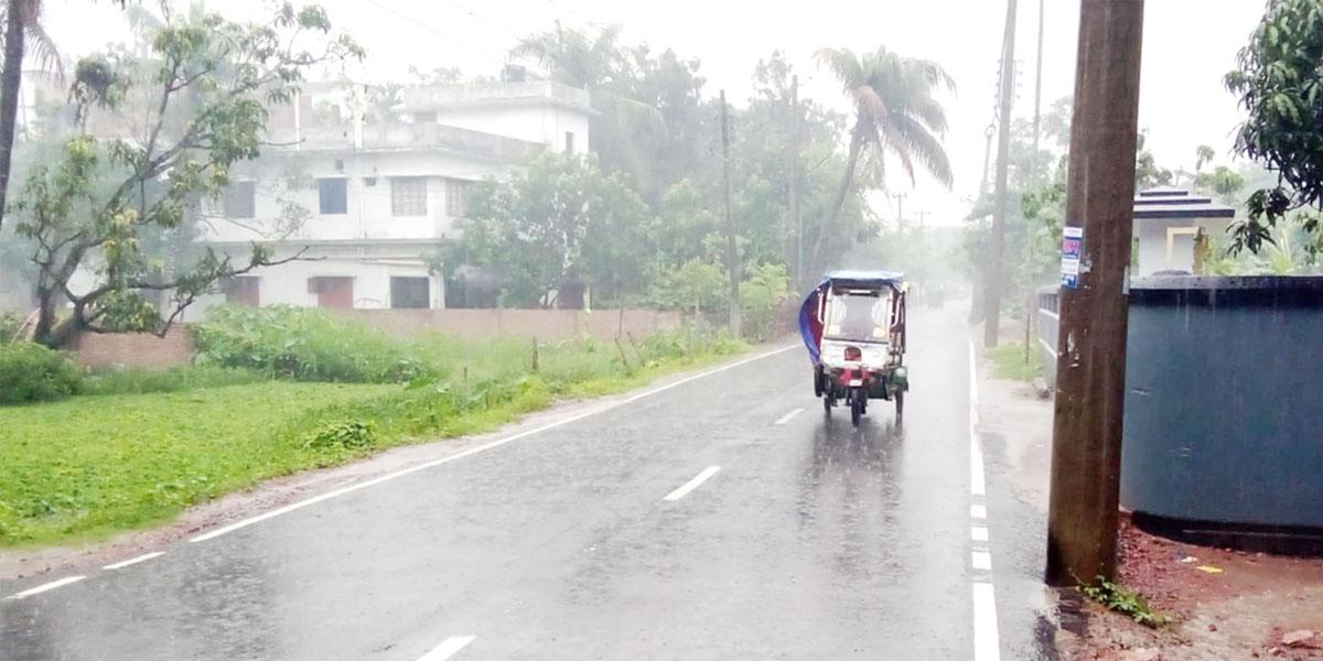 ঈশ্বরদীতে ৬ ঘণ্টায় ৫২ মিলিমিটার বৃষ্টিপাত