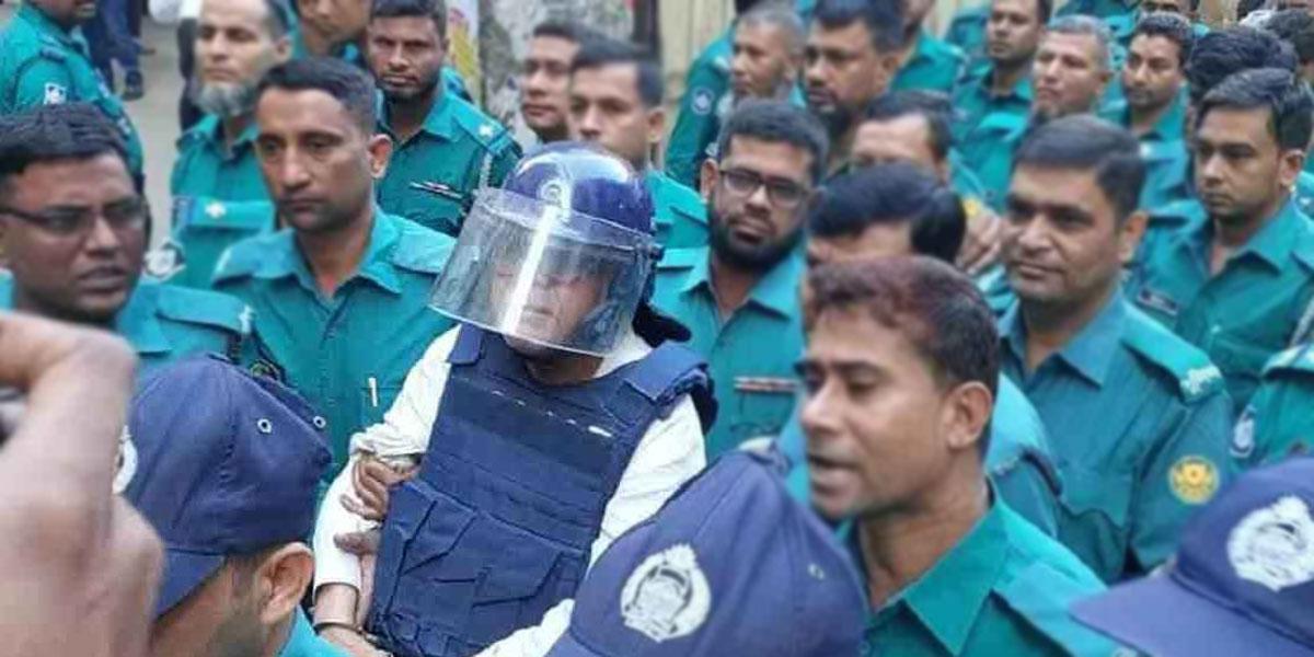 টয়লেটে পড়ে মাথা ফেটেছে সাবেক খাদ্যমন্ত্রী কামরুলের
