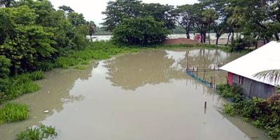 জোয়ারের পানিতে প্লাবিত পিরোজপুরের নিম্নাঞ্চল