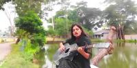 এক হাতে গিটার, অন্য হাতে সমাজ বদলের নকশা