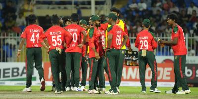এবার টি-টোয়েন্টিতেও দশে নামল বাংলাদেশ