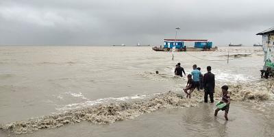 দেশের যেসব জেলায় আজ ভারী বৃষ্টিপাত হতে পারে