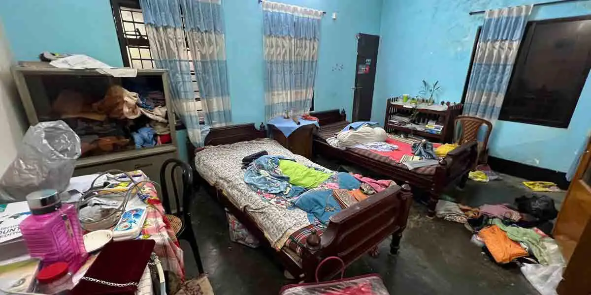 চবিতে ছাত্রী মেসে চুরি, বাড়িওয়ালীর গাফিলতির অভিযোগ