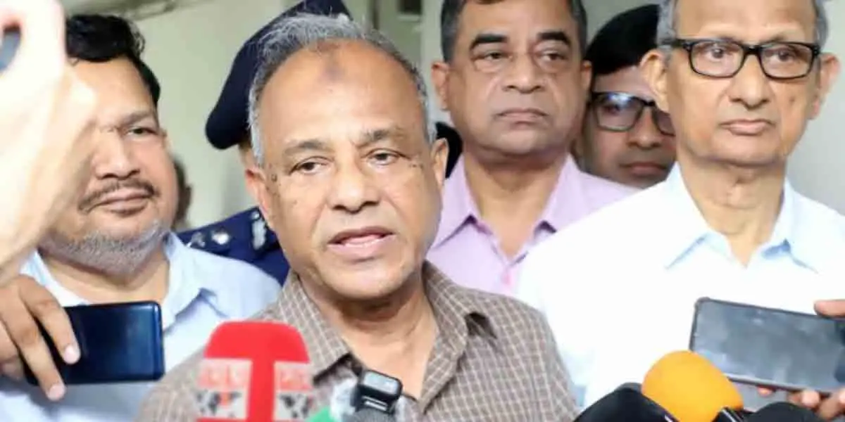 রংটং দিয়ে ফিটনেসবিহীন কোনো গাড়ি চলতে দেওয়া হবে না: স্বরাষ্ট্র উপদেষ্টা