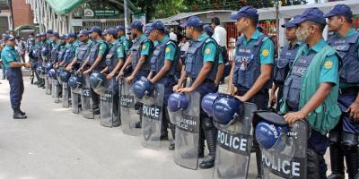 ঈদের ছুটিতে সজাগ আইনশৃঙ্খলা বাহিনী