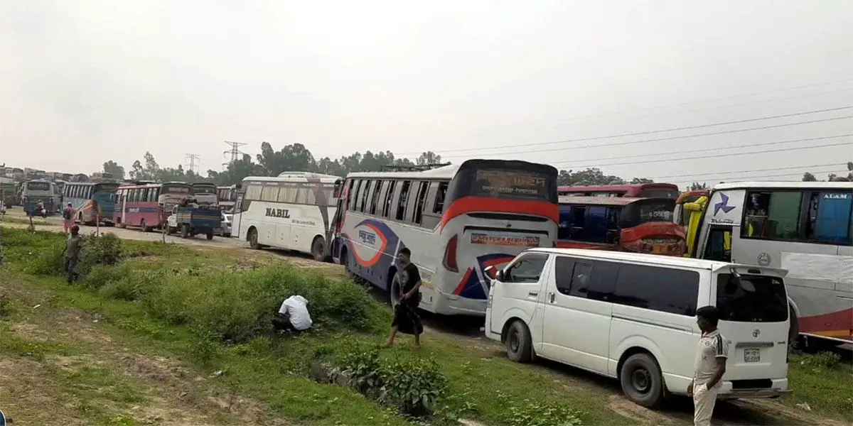 যমুনা সেতু পশ্চিম মহাসড়কে ঢাকামুখী লেনে ৪ কিমি যানজট