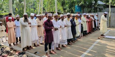 কু‌ড়িগ্রামের ৫‌ উপজেলায় ঈদুল আজহার নামাজ অনুষ্ঠিত