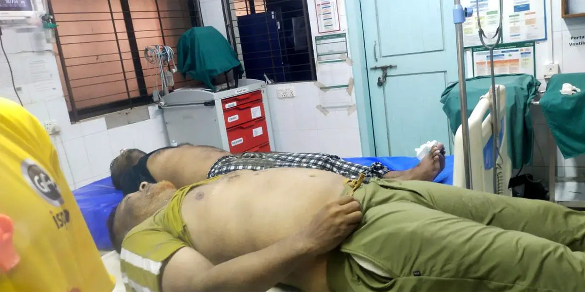 কক্সবাজার সৈকতে গোসলে নেমে বাবা-ছেলের মৃত্যু