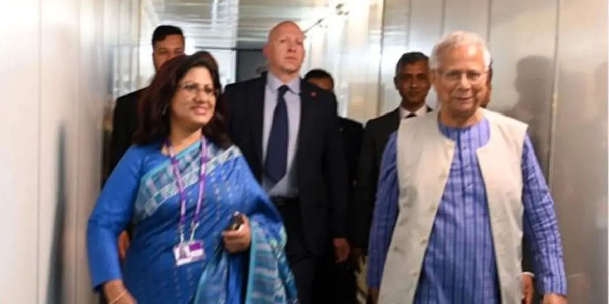 লন্ডন পৌঁছেছেন ড. ইউনূস