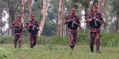 ঠাকুরগাঁও সীমান্তে পুশইন আটক ৭