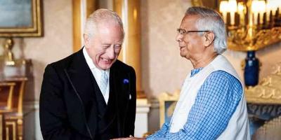 সংস্কার কার্যক্রম সম্পর্কে রাজা চার্লসকে অবহিত করলেন প্রধান উপদেষ্টা