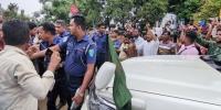 জাফলংয়ে বাধার সম্মুখীন ২ উপদেষ্টার গাড়িবহর