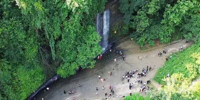 গরমে পর্যটকদের পছন্দ খাগড়াছড়ির রিছাং ঝরনা