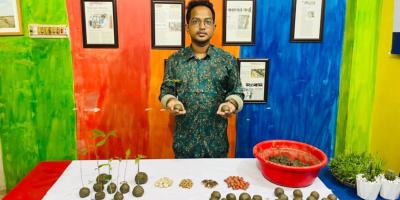 পরিবেশ রক্ষায় তড়িতের ‘বীজ বোমা’!