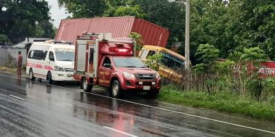 কন্টেইনারবাহী লরির চাপায় নার্সারি মালিক নিহত