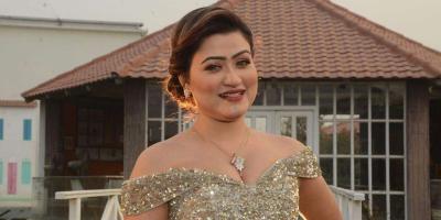 বিয়ের পিঁড়িতে বসছেন চিত্রনায়িকা তানহা মৌমাছি