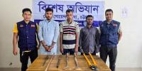চট্টগ্রামে ডাকাতির প্রস্তুতিকালে অস্ত্রসহ গ্রেপ্তার ৩