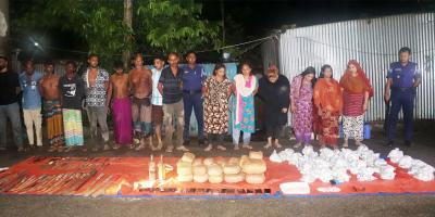 ফরিদপুরে যৌথ বাহিনীর অভিযানে মাদক-অস্ত্রসহ আটক ১৫