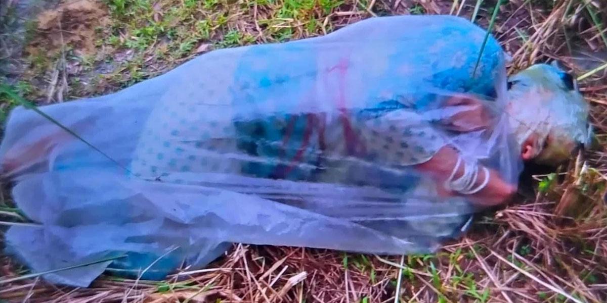 বরিশালে সড়কের পাশ থেকে পলিথিনে মোড়ানো জীবিত নারী উদ্ধার
