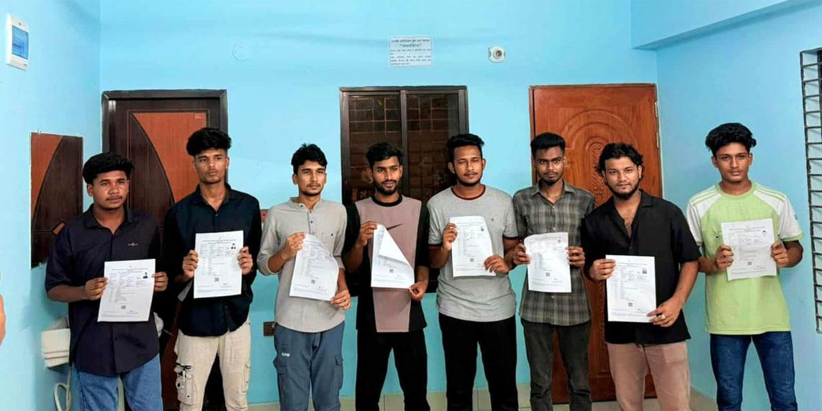 জামালপুরে পরীক্ষা দেওয়ার সুযোগ পেল সেই ১২ শিক্ষার্থী