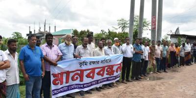 যশোরে আবাসিক এলাকায় হাইভোল্টেজের বৈদ্যুতিক লাইন স্থাপনে বিক্ষোভ