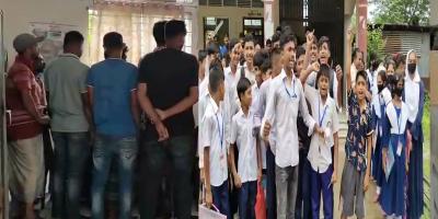 কোটালীপাড়ায় ছাত্রীকে যৌন হয়রানির ঘটনায় বিক্ষোভ, শিক্ষক বহিষ্কার