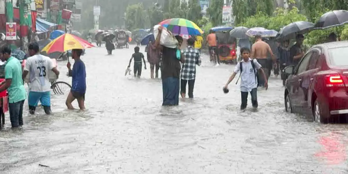 ফেনীতে মৌসুমের সর্বোচ্চ বৃষ্টিপাত, শহরে জলাবদ্ধতা