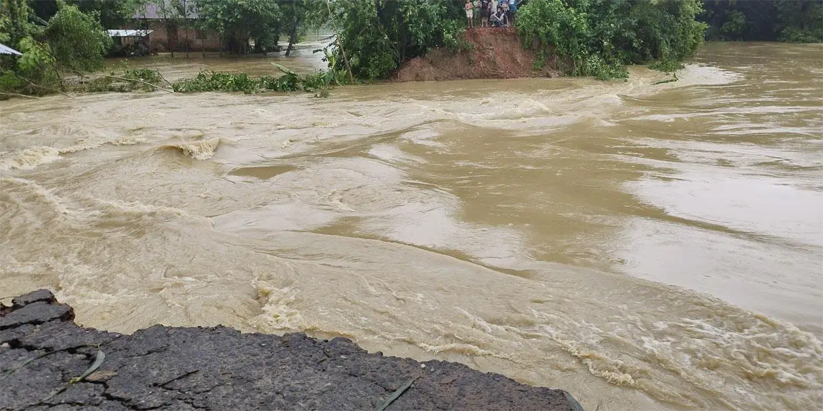 দুই জেলায় বন্যা পরিস্থিতি নিয়ে উপদেষ্টা পরিষদে আলোচনা