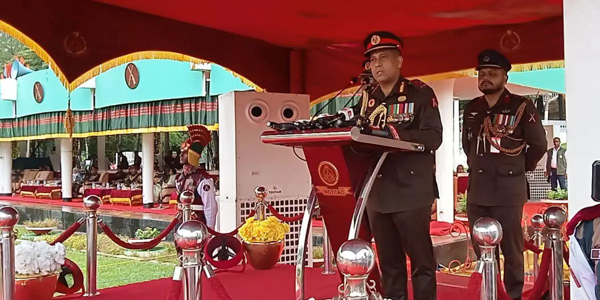 নিয়ম অনুযায়ী মানুষদের হস্তান্তের আহ্বান শুনছে না বিএসএফ: বিজিবি ডিজি