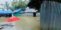 ফেনীতে নদীর পানি কমলেও প্লাবিত অর্ধশত গ্রাম