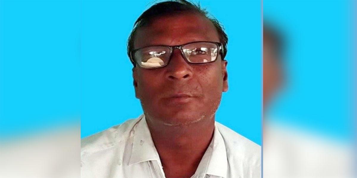 ৫২ বছর বয়সে পরীক্ষা দিয়ে ইংরেজিতে ফেল