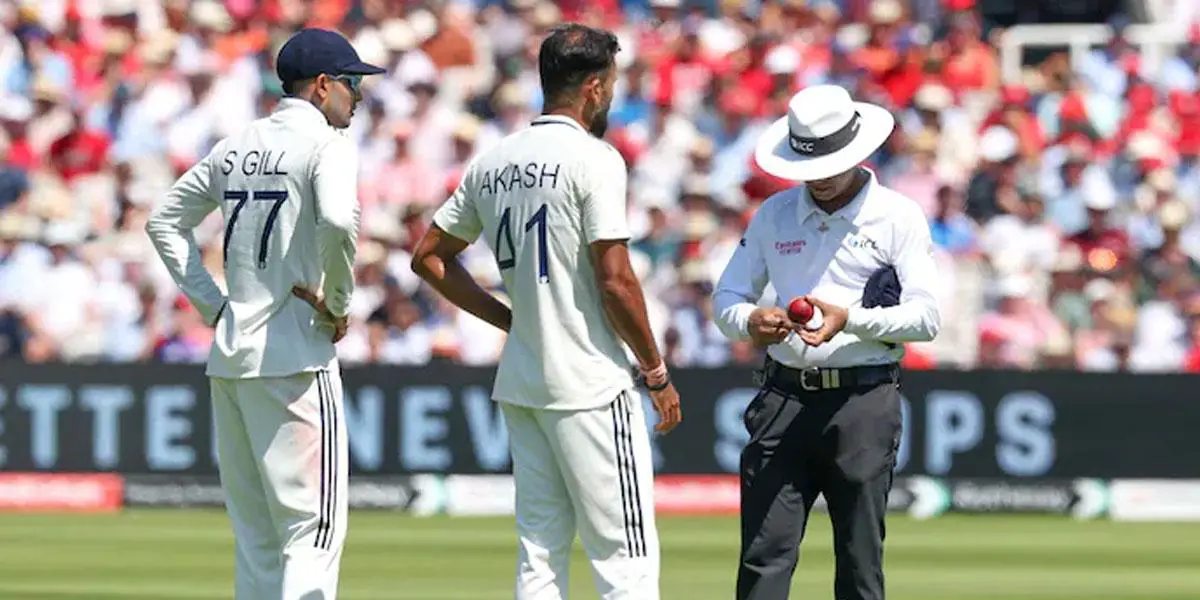 লর্ডসে ১০ ওভারেই আকৃতি হারাচ্ছে বল