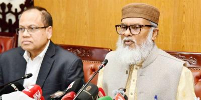 সরকারি হাজিদের ৮ কোটি টাকা ফেরত দেওয়া হবে: ধর্ম উপদেষ্টা