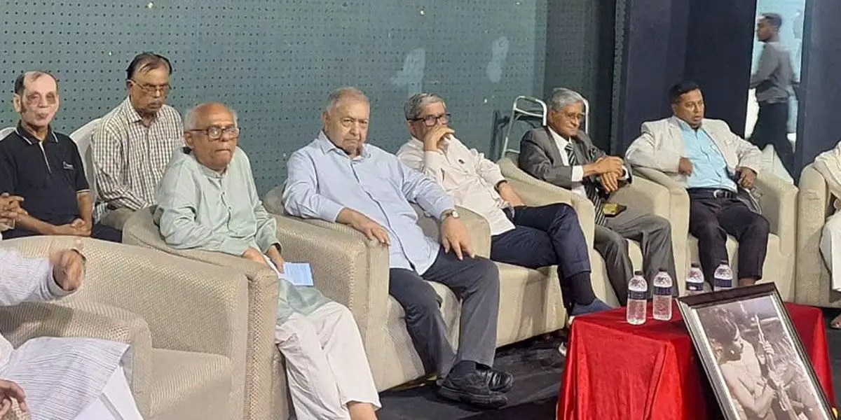 রাজনৈতিক অস্থিরতা সমাধানের একমাত্র পথ রাজনৈতিক ঐক্য: ড. কামাল হোসেন