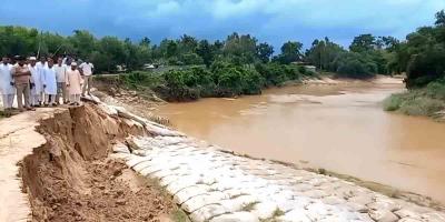 ফটিকছড়ির হালদা বাঁধ চরম ঝুঁকিতে, বন্যার আশঙ্কায় এলাকাবাসী