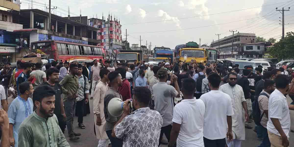 গোপালগঞ্জে হামলার প্রতিবাদে সিলেটে এনসিপির ‘ব্লকেড’ কর্মসূচি