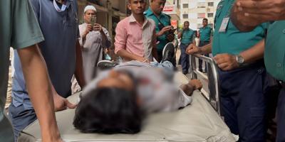 গলায় ব্লেড চালিয়ে কাঠগড়ায় আত্মহত্যার চেষ্টা আসামির