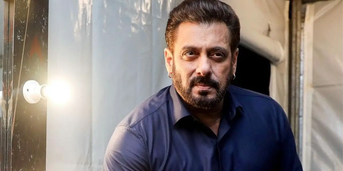 হুমকির মাঝেই হঠাৎ নিজের ফ্ল্যাট বিক্রি সালমানের, কারণ অজানা