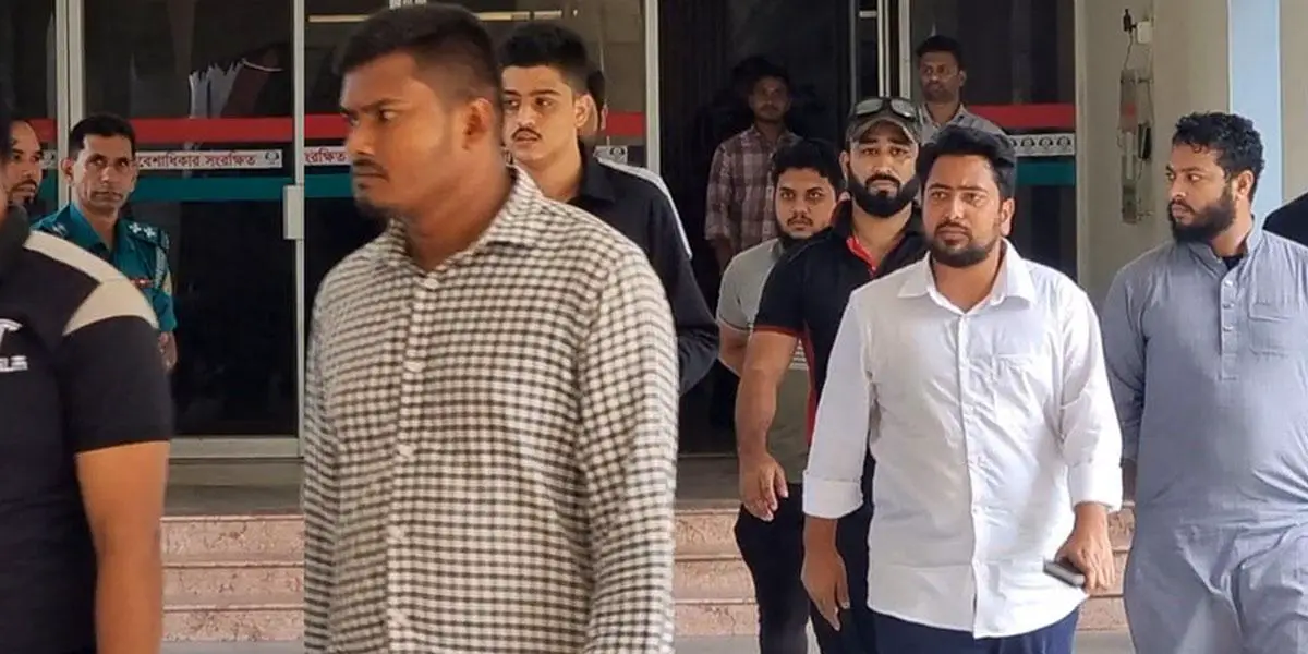কড়া নিরাপত্তায় ফরিদপুরের পথে এনসিপি নেতারা