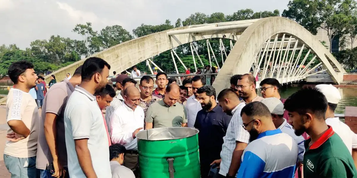 শহিদ জিয়ার মাজার এলাকায় পরিচ্ছন্নতা অভিযান