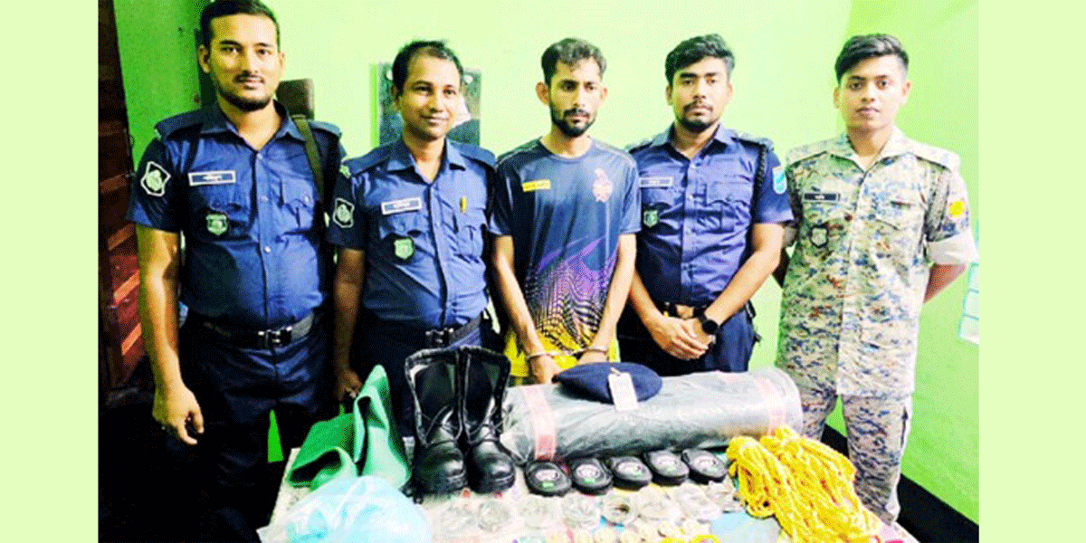 গোপালগঞ্জে চুরির অভিযোগে কারারক্ষী গ্রেপ্তার