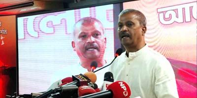 একাত্তর নিয়ে উপদেষ্টা আসিফ নজরুলের বক্তব্যের সমালোচনা,  দুঃখ প্রকাশ