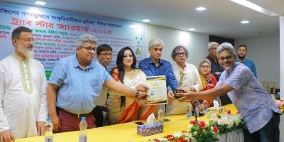 সেরা অভিনেতার পুরষ্কার পেলেন মো: এরশাদ হাসান