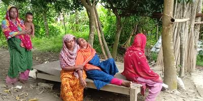 থামছেই না ১০ শহিদ পরিবারের কান্না, বিচার না পেয়ে হতাশা